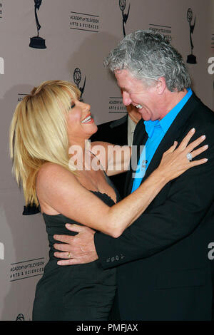 Suzanne Somers et Patrick Duffy à l'Academy of Television Arts and Sciences le jour de père salut à la télé. L'événement s'est tenu au Leonard H. Goldenson Theatre à North Hollywood, CA, 18 juin 2009. Photo par PictureLux 30031 Numéro de référence de dossier 005PLX pour un usage éditorial uniquement - Tous droits réservés Banque D'Images