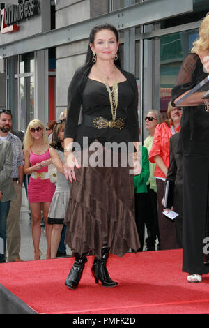 Crystal Gayle au Hollywood Chamber of Commerce cérémonie en l'honneur de son avec le 2,390ème étoile sur le Hollywood Walk of Fame sur Vine Street près de Sunset Boulevard à Hollywood, CA, le 2 octobre 2009. Photo par Picturelux 30082 Numéro de référence de dossier 03PLX pour un usage éditorial uniquement - Tous droits réservés Banque D'Images