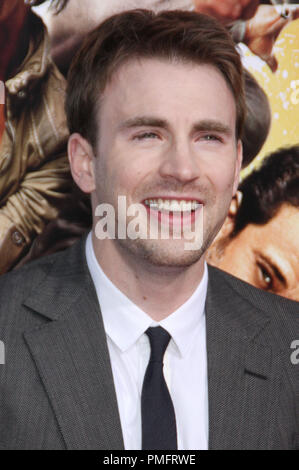 Chris Evans au Los Angeles Premiere des perdants au Grauman's Chinese Theatre à Hollywood, CA le Mardi, 20 avril, 2010. Photo par Pedro Ulayan 1568 Photo Presse Pacific Rim. /PictureLux 30186 Numéro de référence de dossier 008RPAC pour un usage éditorial uniquement - Tous droits réservés Banque D'Images