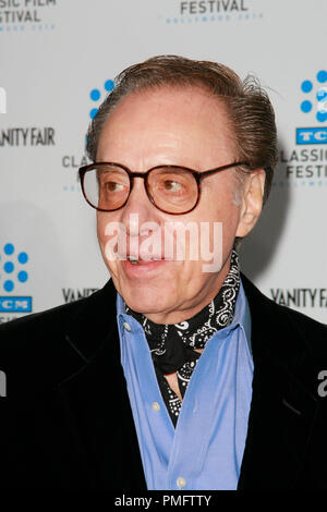 Peter Bogdanovich au TCM Classic Film Festival 2010 Première mondiale du film de 1954, récemment restauré, 'une étoile est née'. Arrivants tenue au Grauman's Chinese Theatre à Hollywood, CA le jeudi 22 avril 2010. Photo par PictureLux 30190 Numéro de référence de dossier 051PLX pour un usage éditorial uniquement - Tous droits réservés Banque D'Images