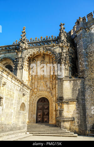 Portugal - Le couvent de l'Ordre du Christ . Le couvent de l'Ordre du Christ a connu cinq siècles de bâtisseurs d'inspiration. Le château de la Banque D'Images