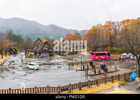 Gifu, Japon - Nov 23, 2017 : maison en gassho japonais shirakawago village. Shirakawa-go est le célèbre site du patrimoine mondial au Japon Banque D'Images