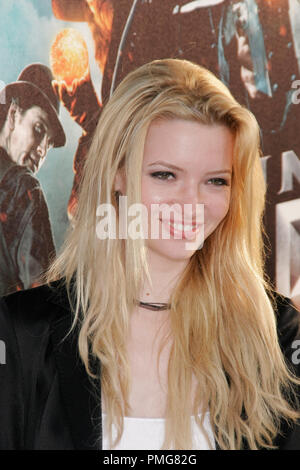 Talulah Riley à la première de Warner Brothers Pictures' 'Jonah Hex'. Arrivants tenue à l'Arclight Cinerama Dome / Theatre à Hollywood, CA, 17 juin 2010. Photo par Joseph Martinez / PictureLux 30285 Numéro de référence de dossier 013PLX pour un usage éditorial uniquement - Tous droits réservés Banque D'Images