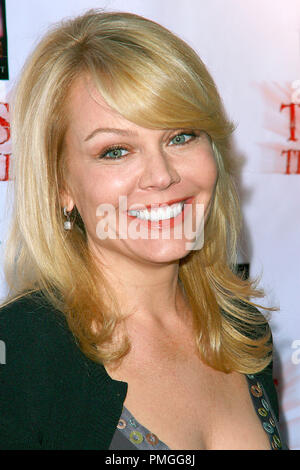 Gail O'Grady au Winebrook FourTwoFive et divertissement Films avant-première de "la maison que Jack construit' - Arrivées tenue à l'Arclight Hollywood Courtyard à Hollywood, CA, le 14 juillet 2009. Photo par : PictureLux 30043 Numéro de référence de dossier 15PLX pour un usage éditorial uniquement - Tous droits réservés Banque D'Images