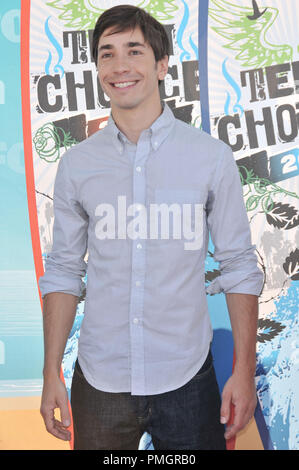 Justin Long au Teen Choice Awards 2010 - Arrivées tenue au Gibson Amphitheatre à Universal City, CA. L'événement a eu lieu le dimanche, 8 août 2010. Photo par RPAC Photo Presse Pacific Rim. Référence #  30399 Fichier 029RPAC pour un usage éditorial uniquement - Tous droits réservés Banque D'Images