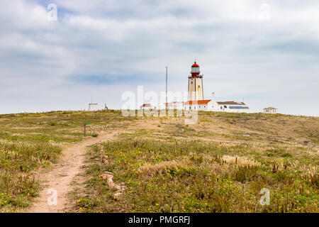 Îles Berlengas, Portugal - Mai 21, 2018 : le phare sur le haut de la réserve naturelle des Berlengas Banque D'Images