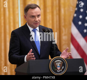 Washington, États-Unis d'Amérique. 18 Sep, 2018. Le président de la République de Pologne Andrzej Duda participe à une conférence de presse avec le Président des Etats-Unis, Donald J. Trump à la Maison Blanche à Washington, DC, le 18 septembre 2018. Crédit : Chris Kleponis/CNP Crédit dans le monde entier | conditions : dpa/Alamy Live News Banque D'Images