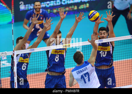 Firenze, Italie. 18 Sep, 2018. Le bloc de l'Italie l'Italie CONTRE LA SLOVÉNIE AUX CHAMPIONNATS DU MONDE DE VOLLEY-BALL MASCULIN 18 septembre 2018 Florence, Crédit : Filippo Rubin/Alamy Live News Banque D'Images
