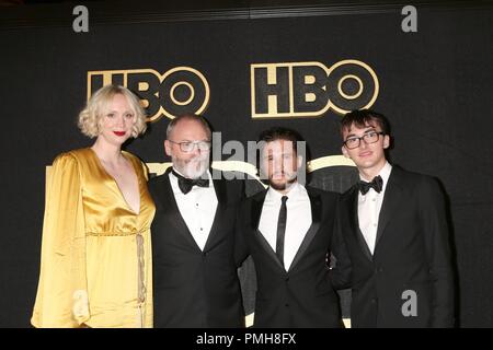 Los Angeles, CA, USA. 17 Sep, 2018. Gwendoline Christie, Liam Cunningham, Kit Harrington, Isaac Hempstead Wright  aux arrivées de HBO Emmy Awards Après-party, Pacific Design Center, Los Angeles, CA Septembre 17, 2018. Credit : Priscilla Grant/Everett Collection/Alamy Live News Banque D'Images