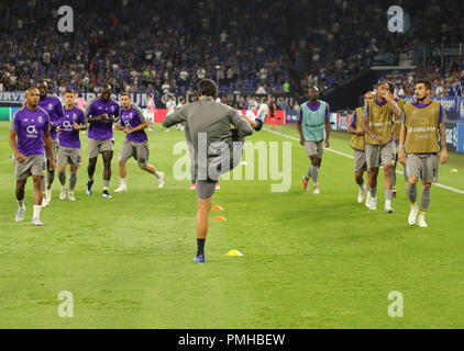 Gelsenkirchen, Allemagne. 18 Sep, 2018. Le FC Porto l'équipe au cours de l'UEFA Champions League, groupe d match de football entre le FC Schalke 04 et le FC Porto le 18 septembre 2018 au Veltins Arena de Gelsenkirchen, Allemagne - Photo Laurent Lairys/DPPI Crédit : Laurent Locevaphotos Lairys/agence/Alamy Live News Banque D'Images