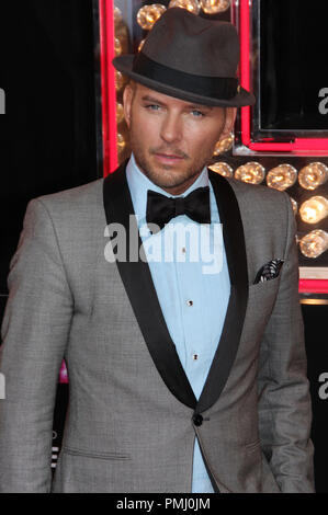 Matt Goss au Los Angeles Premiere du burlesque tenu au Grauman's Chinese Theatre à Hollywood, CA. L'événement a eu lieu le lundi 15 novembre, 2010. Photo par Pedro Ulayan PictureLux RPAC/Référence de fichier #  30704 305 PLX pour un usage éditorial uniquement - Tous droits réservés Banque D'Images