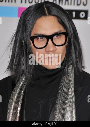 Tabou du Black Eyed Peas en 2010 American Music Awards - Arrivals tenue au Nokia Theatre L.A. Vivre à Los Angeles, CA. L'événement a eu lieu le dimanche, 21 novembre 2010. Photo par RPAC Photo Presse Pacific Rim. Référence #  30722 Fichier 267PLX pour un usage éditorial uniquement - Tous droits réservés Banque D'Images