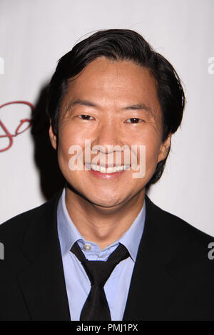 Ken Jeong 12/02/10 "La Coalition d'Asian Pacifics Divertissement en collecte de fonds annuelle, LE CAP Soiree' @ Vibiana, Los Angeles Ph : Megumi Torii/HNW / PictureLux 30734 Numéro de référence de dossier 001PLX pour un usage éditorial uniquement - Tous droits réservés Banque D'Images