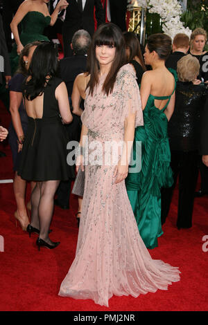 Sandra Bullock au 68ème GOLDEN GLOBE AWARDS - tapis rouge des arrivées. L'événement a eu lieu au Beverly Hilton Hotel à Los Angeles, CA le dimanche, 16 janvier 2011. Photo par AJ Garcia/ fichier PictureLux 262 référence #  30825 pour un usage éditorial uniquement - Tous droits réservés Banque D'Images
