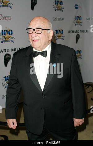 Franck Dubosc à la 21e Nuit des étoiles 100 Annuel Gala des prix. Tenue des arrivées au Beverly Hills Hotel Crystal Ballroom à Beverly Hills, CA, le 27 février 2011. Photo par Joe Martinez / PictureLux Banque D'Images