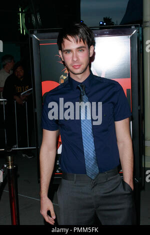 Scott Mechlowicz à la première de 'cat'. Arrivants tenue à l'Arclight Hollywood Cinemas à Hollywood, CA, le 29 mars 2011. Photo par Joe Martinez / PictureLux Banque D'Images