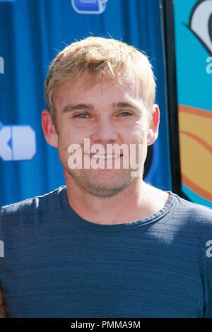 Rick Schroder lors de la première de Disney Channel's ''Phineas et Ferb : à travers la 2ème Dimension'. Arrivants tenue à El Capitan Theatre à Hollywood, CA, 3 août 2011. Photo par Joe Martinez / PictureLux Banque D'Images