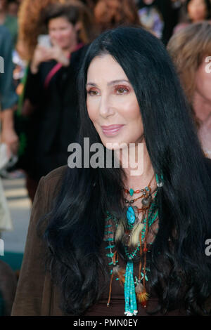 Cher lors de la première mondiale de Columbia Pictures et Metro-Goldwyn-Mayer Pictures 'Zoo'. Arrivants tenue au Regency Village Theatre de Westwood, CA, le 6 juillet 2011. Photo par Joe Martinez / PictureLux Banque D'Images