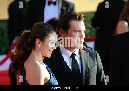 Diane Lane et Josh Brolin à la 18e Conférence annuelle des Screen Actors Guild Awards. Arrivants tenue au Shrine Auditorium à Los Angeles, CA, le 29 janvier 2012. Photo par Joe Martinez / PictureLux Banque D'Images