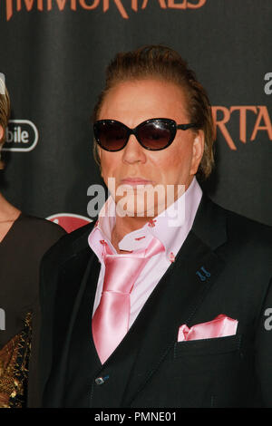 Mickey Rourke lors de la première de "la relativité des Immortels. Arrivants tenue au Nokia Theater L.A. Vivre à Los Angeles, CA, 7 novembre 2011. Photo par Joe Martinez / PictureLux Banque D'Images