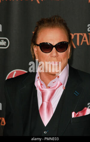 Mickey Rourke lors de la première de "la relativité des Immortels. Arrivants tenue au Nokia Theater L.A. Vivre à Los Angeles, CA, 7 novembre 2011. Photo par Joe Martinez / PictureLux Banque D'Images