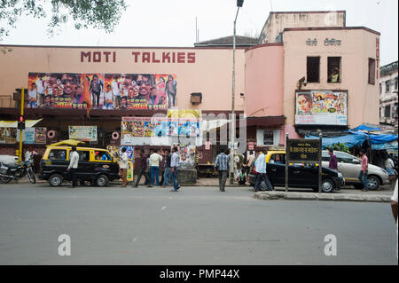 Moti vieille salle de cinéma au chemin de Sardar Vallabhbhai Patel dans Grant Road Mumbai Maharashtra Inde Banque D'Images