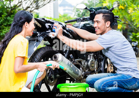 Deux moto lavage Banque D'Images
