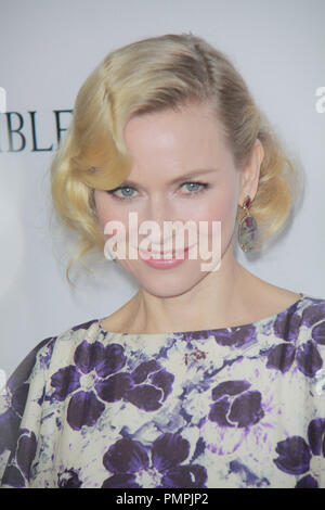 Naomi Watts 12/10/2012 'l'impossible' Premiere tenue à l'Arclight Cinerama Dome d'Hollywood, CA Photo par Izumi Hasegawa / HNW / PictureLux Banque D'Images