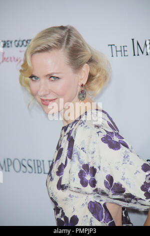 Naomi Watts 12/10/2012 'l'impossible' Premiere tenue à l'Arclight Cinerama Dome d'Hollywood, CA Photo par Izumi Hasegawa / HNW / PictureLux Banque D'Images