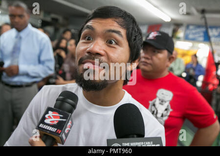 Manny Pacquiao assiste à sa séance d'entraînement à des médias de Sport Boxe carte sauvage le 28 novembre 2012 à Los Angeles, Californie. L'entraînement est en préparation de la prochaine Pacquiao lutte contre Juan Manuel Marquez des inamita "le 8 décembre 2012 à la MGM Grand Garden Arena de Las Vegas. (Photo par John / Salangsang PictureLux / RPAC) Banque D'Images