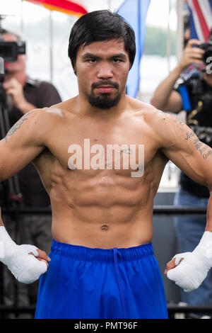 Manny Pacquiao assiste à sa séance d'entraînement à des médias de Sport Boxe carte sauvage le 28 novembre 2012 à Los Angeles, Californie. L'entraînement est en préparation de la prochaine Pacquiao lutte contre Juan Manuel Marquez des inamita "le 8 décembre 2012 à la MGM Grand Garden Arena de Las Vegas. (Photo par John / Salangsang PictureLux / RPAC) Banque D'Images
