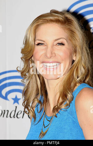 Elizabeth Mitchell au jour 2 du WonderCon Anaheim. Appuyez sur la révolution des arrivées en ligne tenue à l'Anaheim Convention Center, à Anaheim, Californie, le 30 mars 2013. Photo par : Richard Chavez / PictureLux 31908 Numéro de référence de dossier 025RAC pour un usage éditorial uniquement - Tous droits réservés Banque D'Images