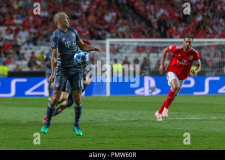 Lisbonne, Portugal. 19 sept 2018. Bayern Munchen's de l'avant à partir de la Hollande d'Arjen Robben (10) en action pendant le match de la 1ère ronde de groupe E pour la Ligue des Champions, SL Benfica vs Bayern Munchen © Alexandre de Sousa/Alamy Live News Banque D'Images