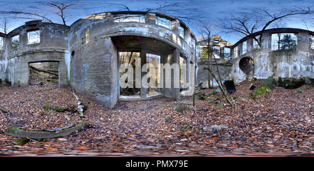 Vue panoramique à 360° de Carbure abandonnés moulin, Lac Meech (Québec)