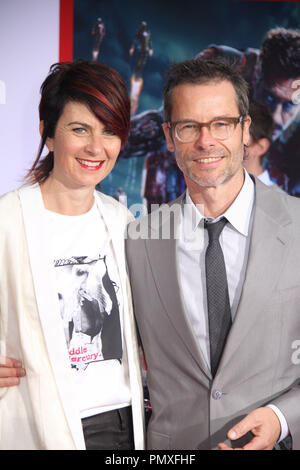 Guy Pearce, Kate Mestitz 04/24/2013 'Iron Man 3' Première mondiale tenue à El Capitan Theatre à Hollywood, CA Photo par Hanako HNW / PictureLux / Sato Banque D'Images