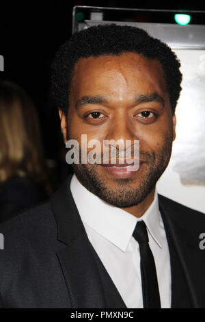 Chiwetel Ejiofor 10/14/2013 '12 Years A Slave" Los Angeles Projection spéciale tenue au Directors Guild of America à West Hollywood, CA Photo par Izumi Hasegawa / HNW / PictureLux Banque D'Images