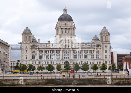 Liverpool Pier Head Port de Liverpool a été Mersey Docks and Harbour Board baroque édouardien 1907 Bureaux construit au bord de l'Embankment Banque D'Images