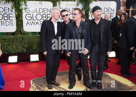 En nomination pour la meilleure chanson originale - MOTION PICTURE pour "l'amour ordinaire" pour MANDELA : LONGUE MARCHE À LA LIBERTÉ - Bono, The Edge, Adam Clayton, Larry Mullen, Jr., et Brian Burton assister à la 71e assemblée annuelle Golden Globe Awards au Beverly Hilton de Los Angeles, CA le dimanche, Janvier 12, 2014. Référence #  32222 Fichier 090CCR pour un usage éditorial uniquement - Tous droits réservés Banque D'Images