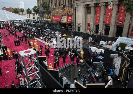 Tapis rouge pour l'atmosphère de l'émission ABC live 86e Oscars® au Théâtre Dolby®, le 2 mars 2014 à Hollywood, CA. Référence de fichier #  32268 009 pour un usage éditorial uniquement - Tous droits réservés Banque D'Images