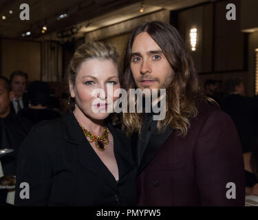 L'actrice Tatum O'Neal (à gauche) et l'acteur Jared Leto assister aux gouverneurs 2013 Prix lors de la Ray Dolby Ballroom au Hollywood & Highland Center® à Hollywood, CA, le samedi 16 novembre, 2013. Référence de fichier #  32184 012 pour un usage éditorial uniquement - Tous droits réservés Banque D'Images