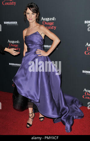 Juliette Lewis au 'August : Osage County' Los Angeles Premiere tenue au Regal Cinemas L.A. Vivre à Los Angeles, CA. L'événement a eu lieu le lundi 16 décembre, 2013. Photo par PictureLux RPAC RPAC / Référence de dossier 32208 023RPAC01 pour un usage éditorial uniquement - Tous droits réservés Banque D'Images