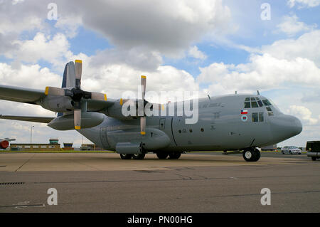 La Force aérienne chilienne Lockheed C-130 Hercules avion de transport. Fuerza Aérea de Chile, FACh soutenant le Halcones équipe sur leur visite au Royaume-Uni 2008 Banque D'Images