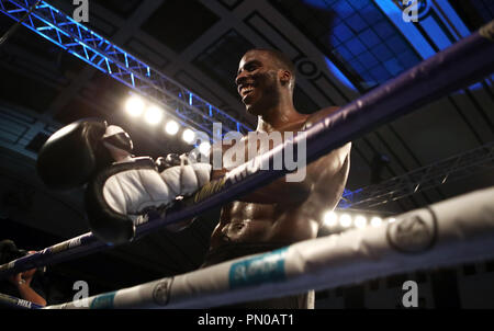 Lawrence Okolie au cours de l'entraînement à York Hall, Londres. Banque D'Images