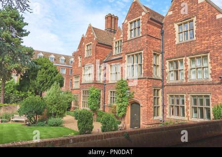 Jardin arrière isolée de St Catharine's College, Université de Cambridge, Angleterre Banque D'Images