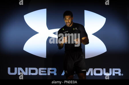 Anthony Joshua au cours de l'entraînement à York Hall, Londres. Banque D'Images