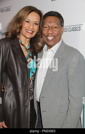 Marilyn McCoo, Billy Davis Jr., 01/29/2014 Los Angeles Premiere de 'Tim's Vermeer tenue au Centre de design pacifique de West Hollywood, CA Photo par Izumi Hasegawa / HNW / PictureLux Banque D'Images