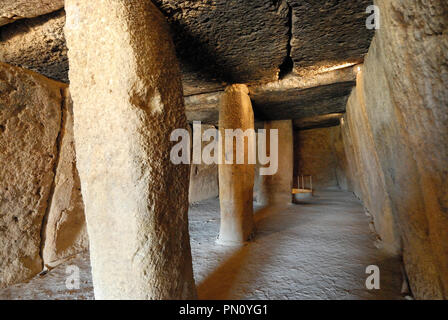 Cueva de Menga. Dolmen de Antequera Andalousie, espagne. Banque D'Images