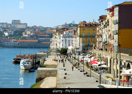 Porto, capitale du vin de Porto, et le quartier de Ribeira, Site du patrimoine mondial de l'UNESCO, Portugal Banque D'Images