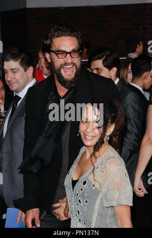 Jason Momoa et Lisa Bonet lors de la première de l'animation du Sommet «divergente". Tenue des arrivées au Regency Bruin Theatre à Westwood, CA, le 18 mars 2014. Photo par Joe Martinez / PictureLux Banque D'Images