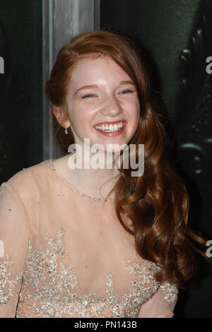 Annalise Basso à l'examen préalable de la relativité Media's ''.'Oculus Arrivants tenue au Chinois TCL 6 cinémas à Hollywood, CA, le 4 avril 2014. Photo par : Richard Chavez / PictureLux Banque D'Images